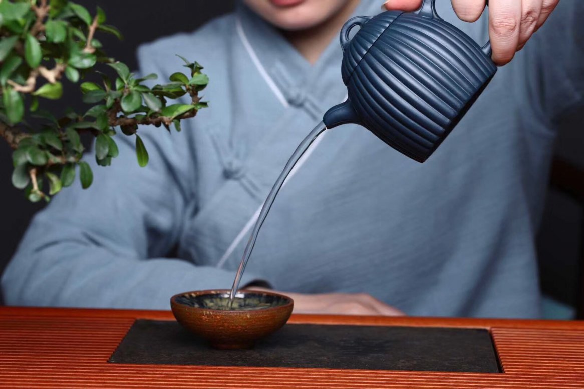 张菊仙作品 筋纹秦权