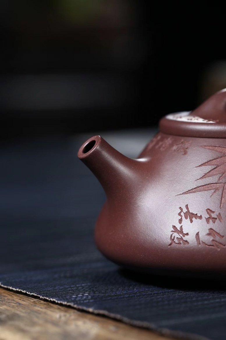 张伟军作品 子治石瓢