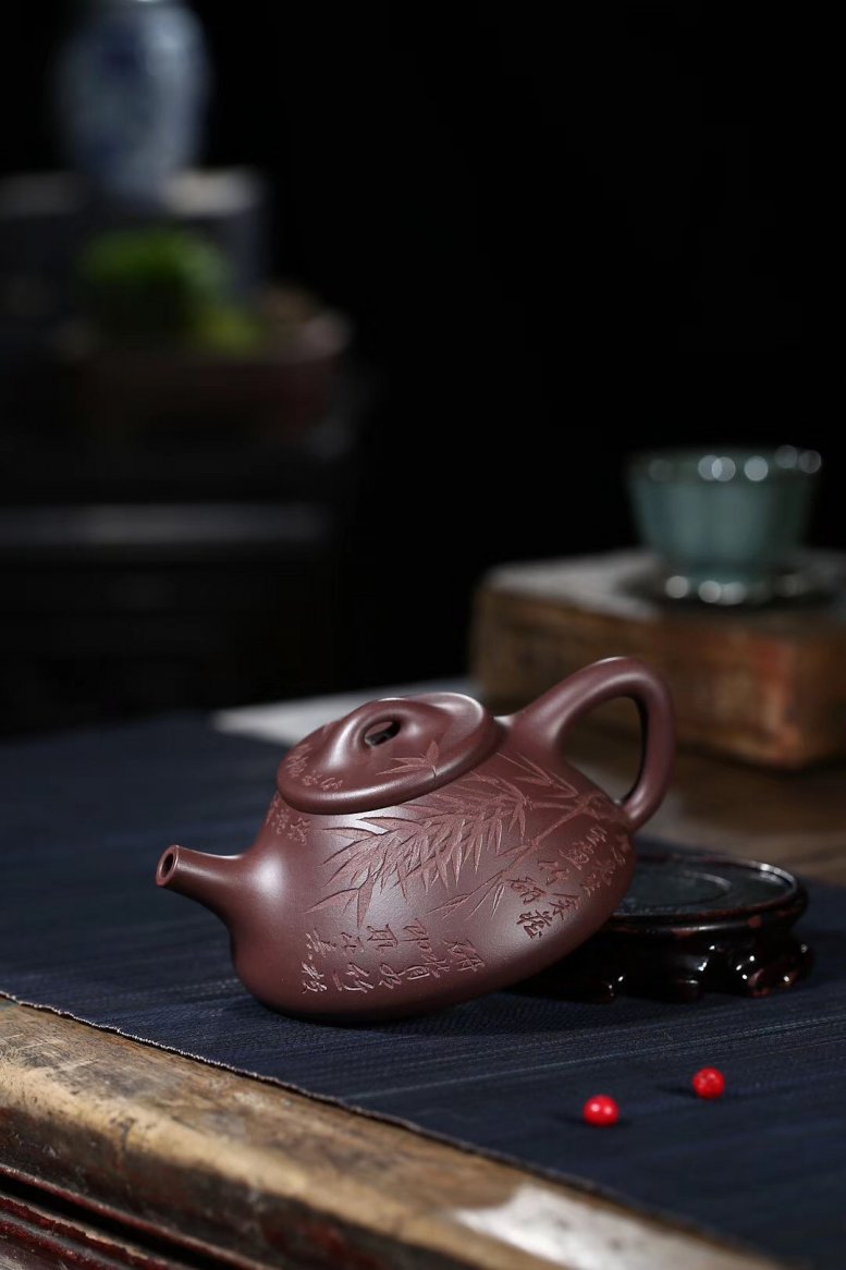 张伟军作品 子治石瓢