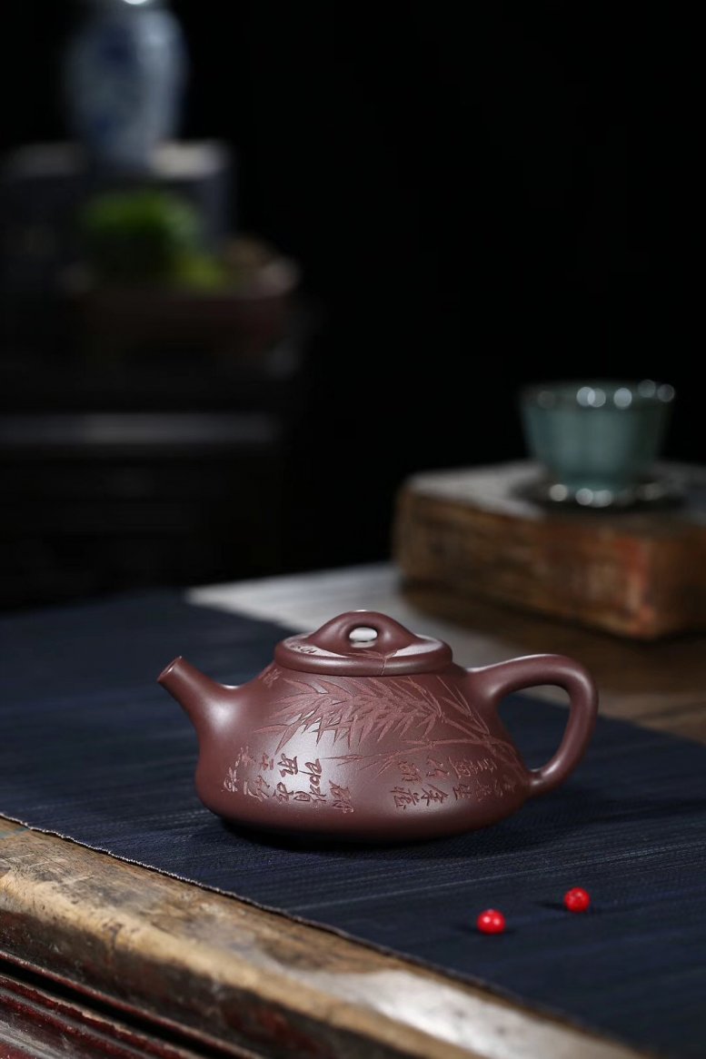 张伟军作品 子治石瓢