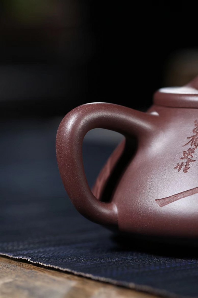 张伟军作品 子治石瓢