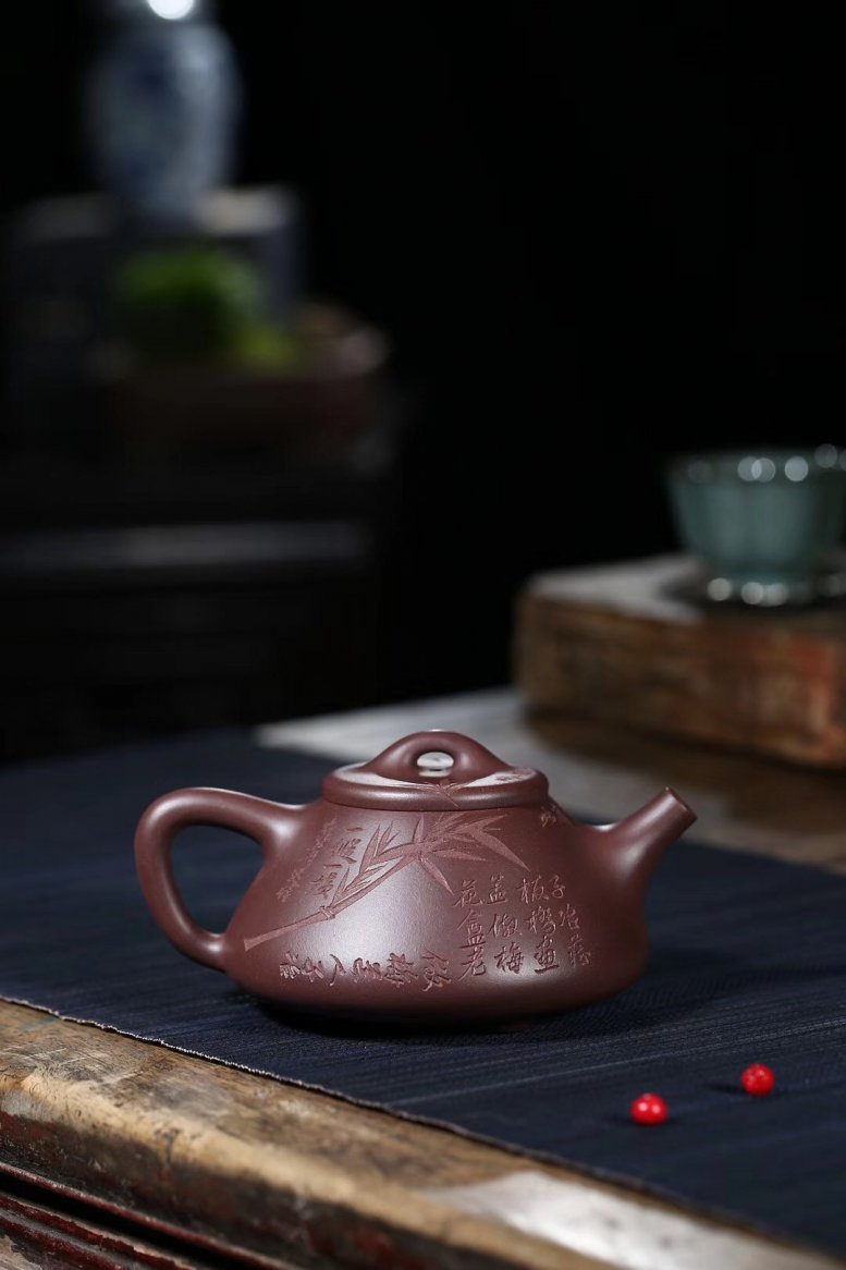 张伟军作品 子治石瓢
