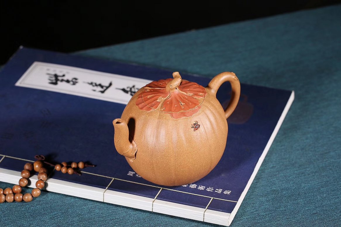 张伟军作品 银杏壶