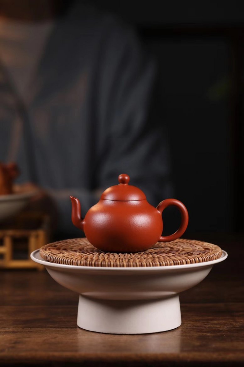 戚志君作品 梨形