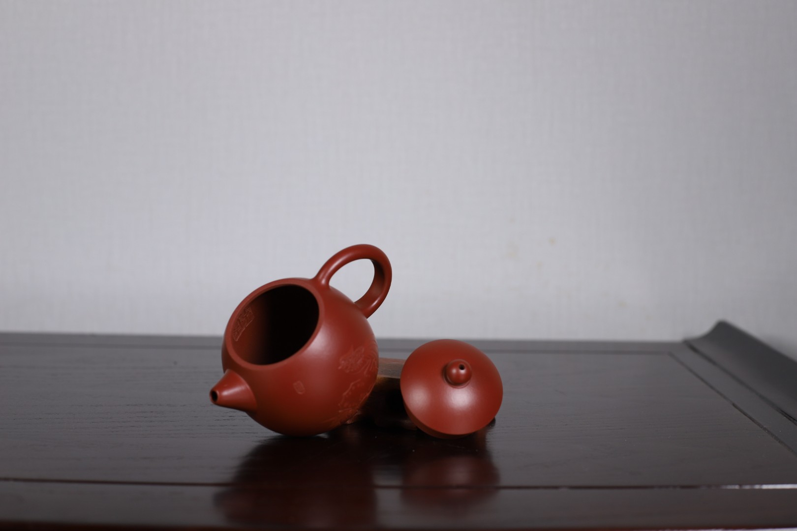 李群作品 龙蛋
