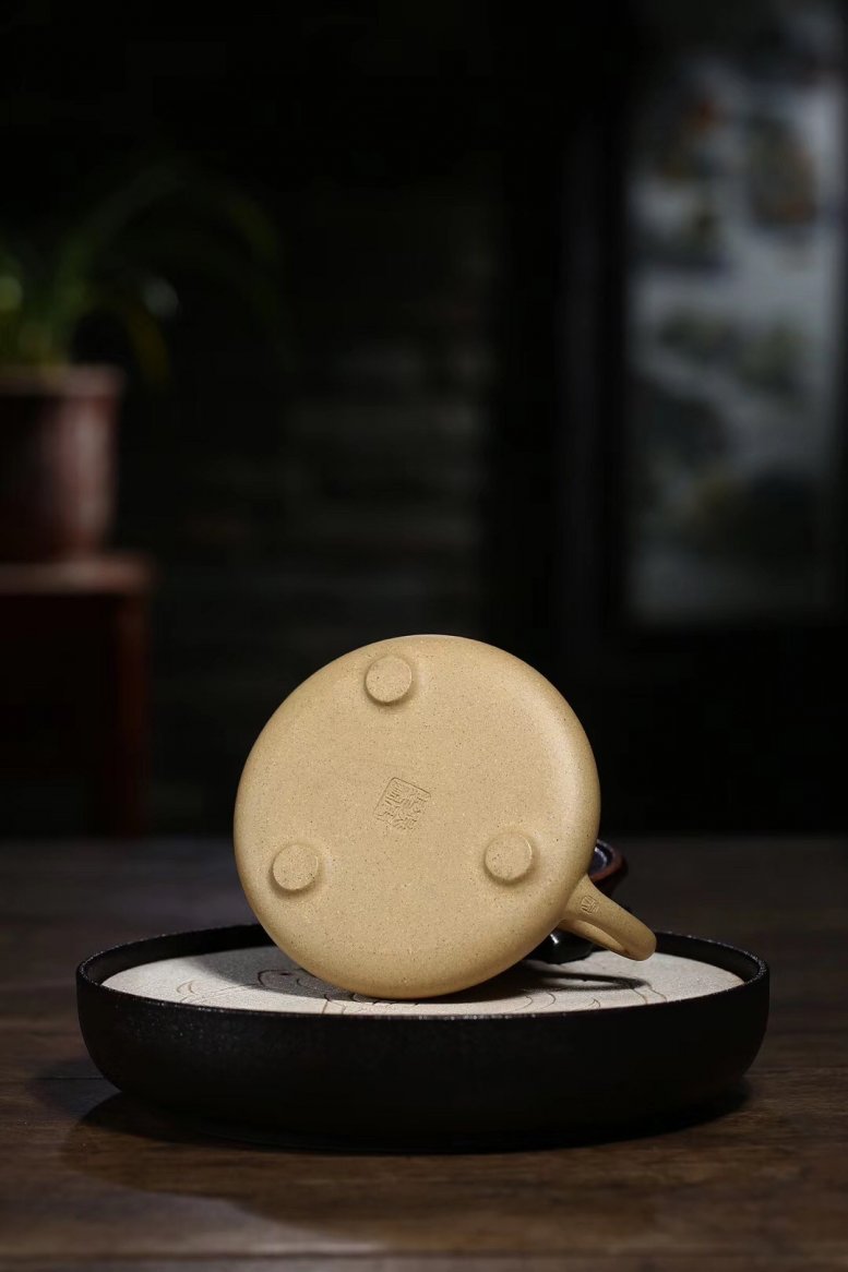 吴燕香作品 观云石瓢