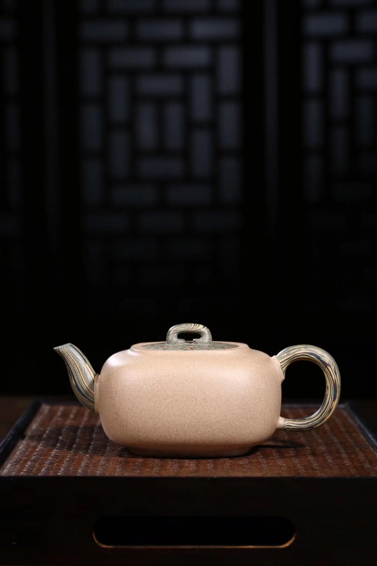 杨军保作品 绞泥愚方