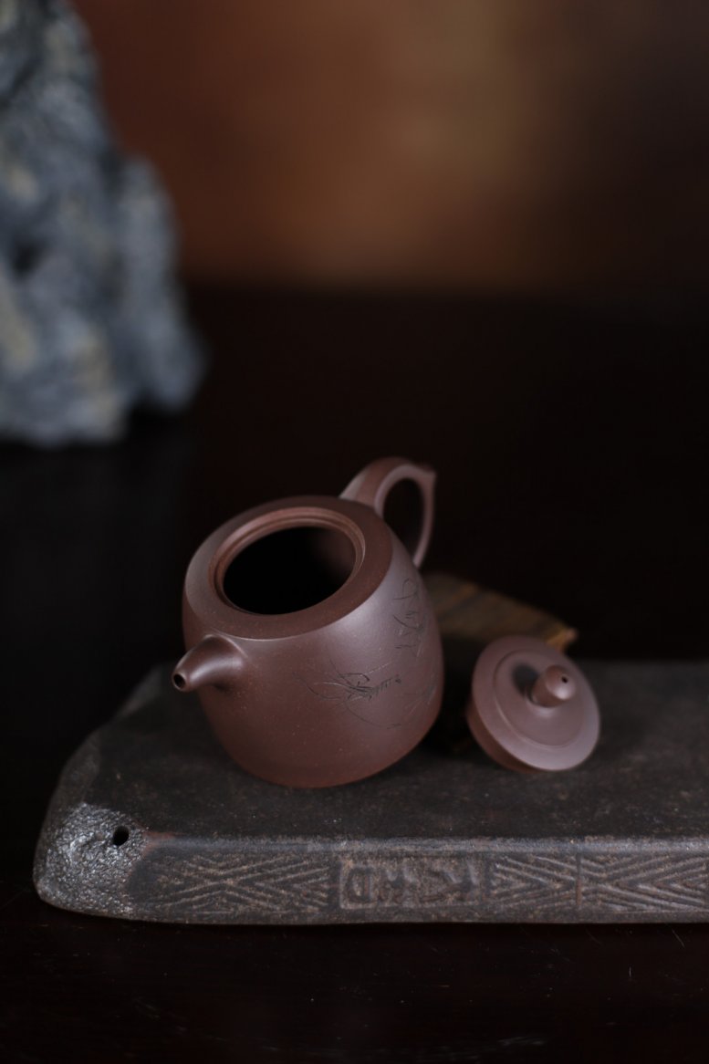 张菊仙作品 井栏