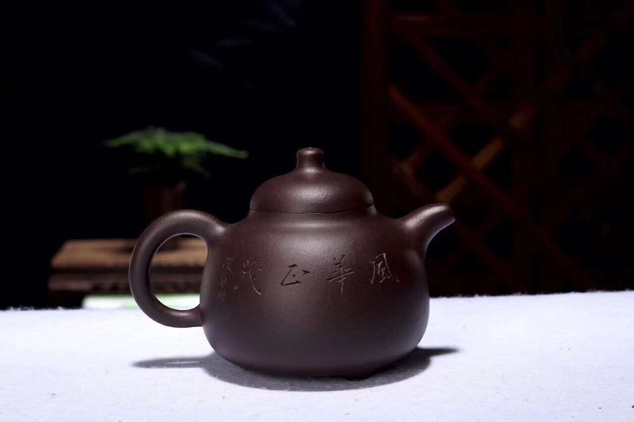 柯俊芬作品 三足乳鼎