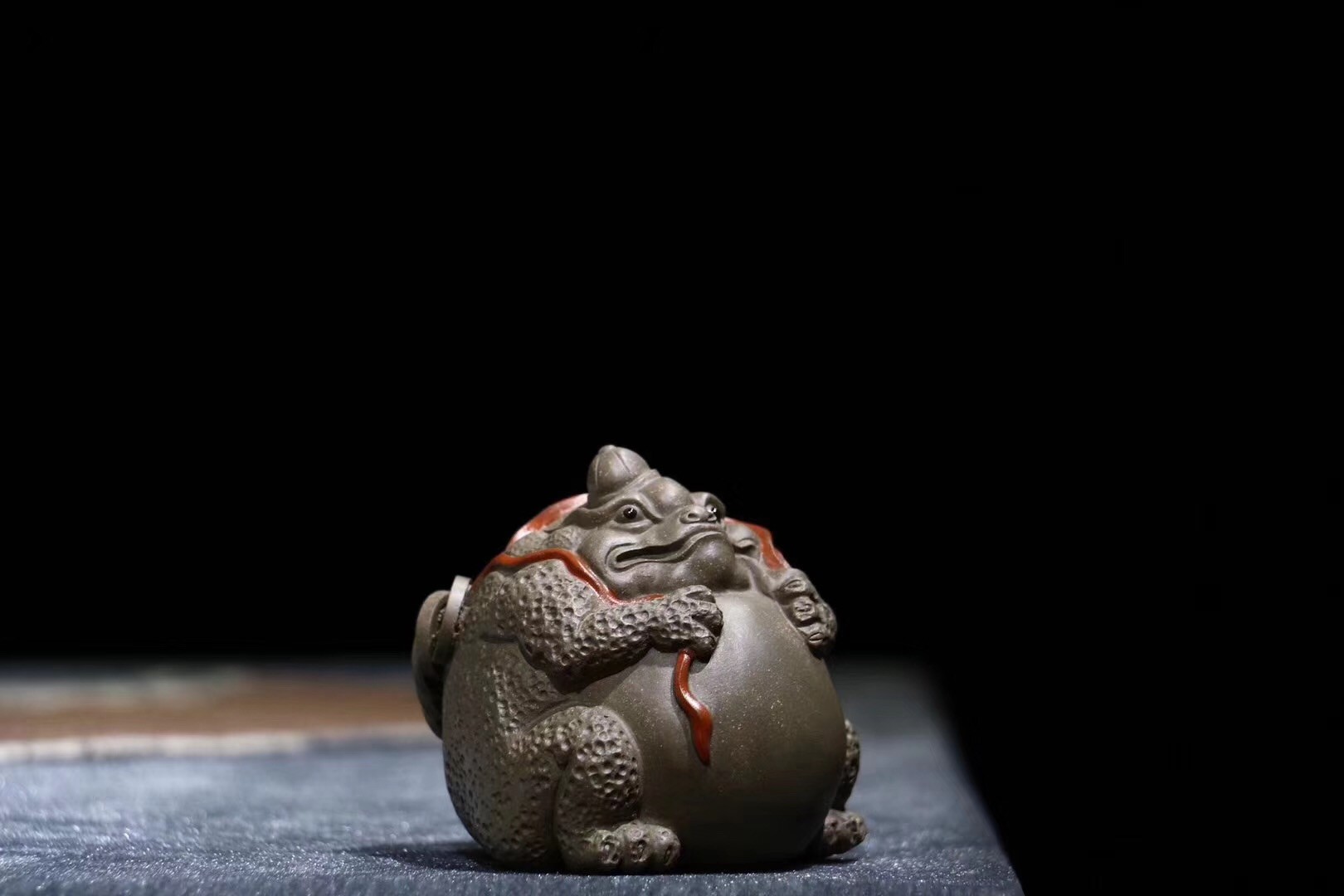 悠然紫砂作品 蟾仙