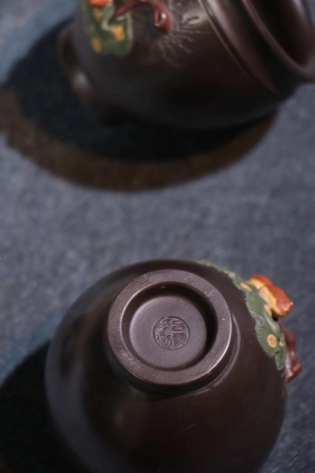 吕霞作品 寿桃对杯