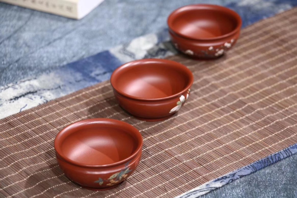 吕霞作品 寒梅 玉兰 枇杷 精工堆绘