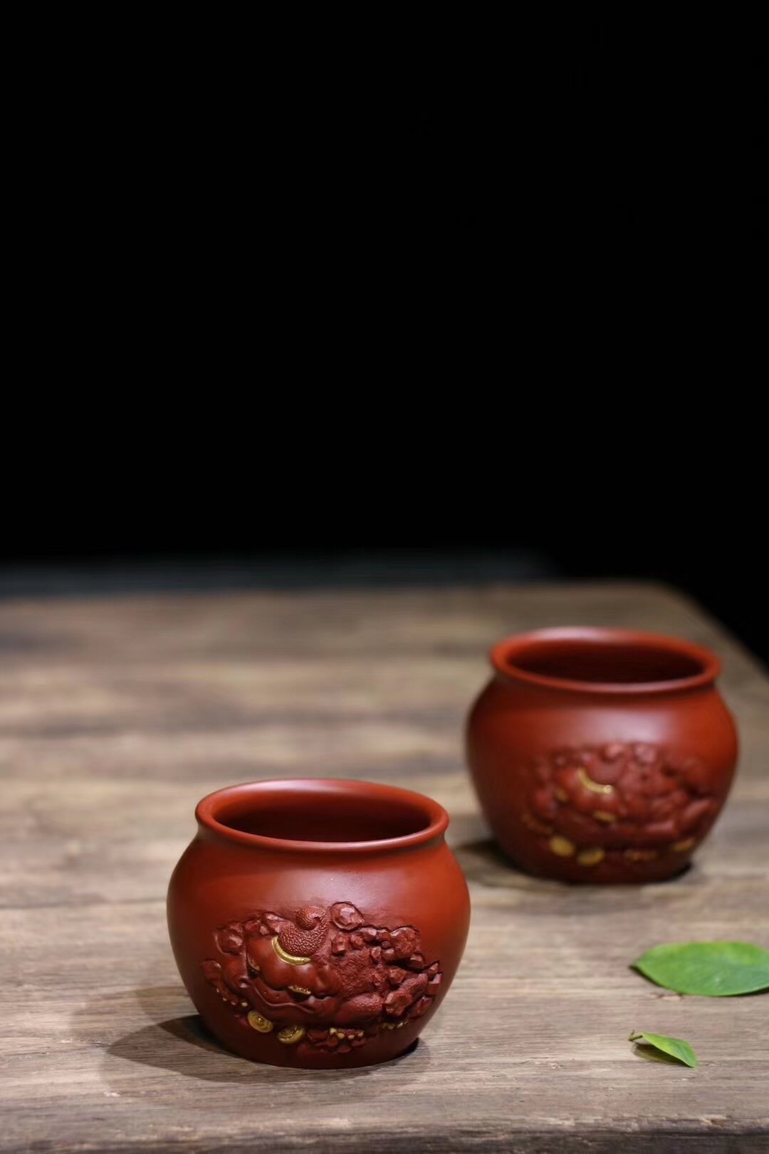 悠然紫砂作品 手工招财金蟾杯 描金款