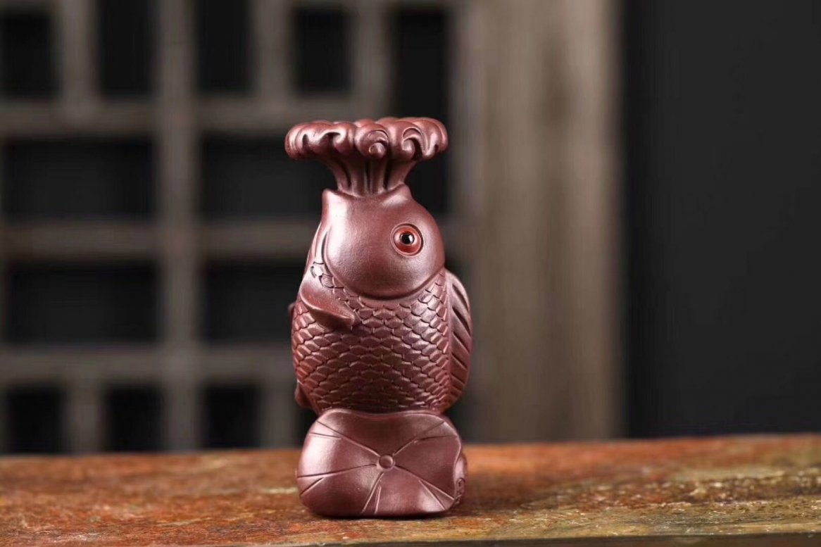 悠然紫砂作品 鱼跃龙门金鱼