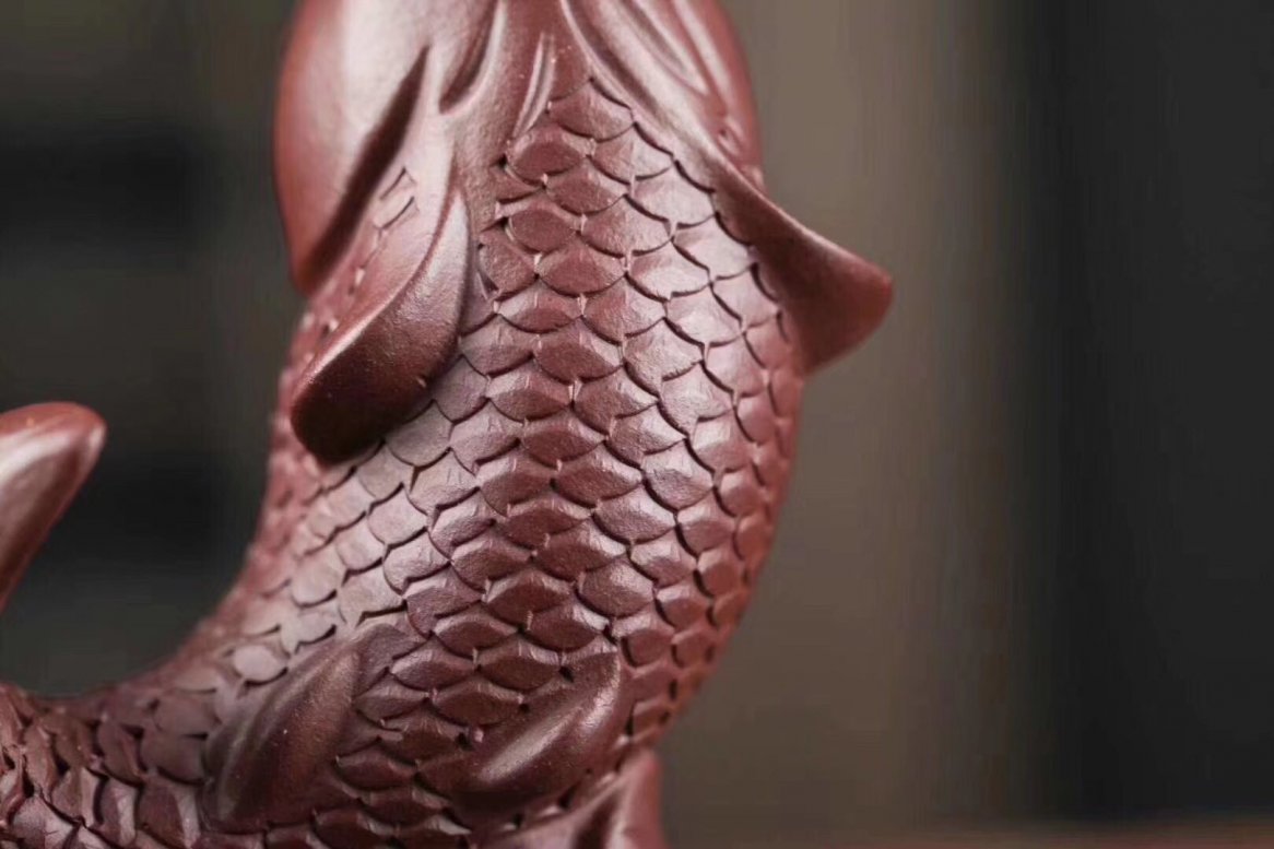 悠然紫砂作品 鱼跃龙门金鱼
