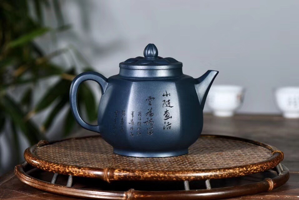 范永芳作品 六方菱花