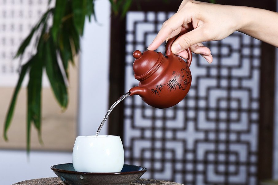 张菊仙作品 掇球