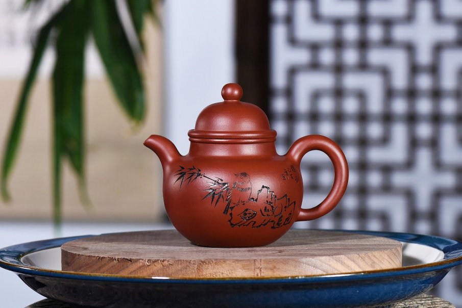 张菊仙作品 掇球