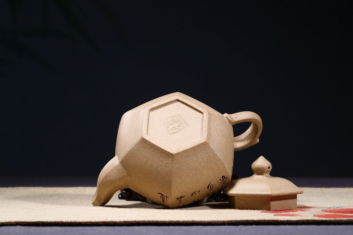 邵云琴作品 六方笑樱
