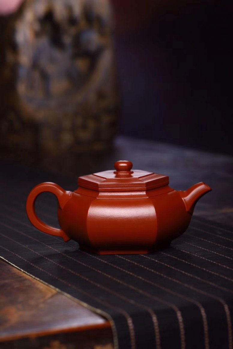 许俊作品 大彬六方