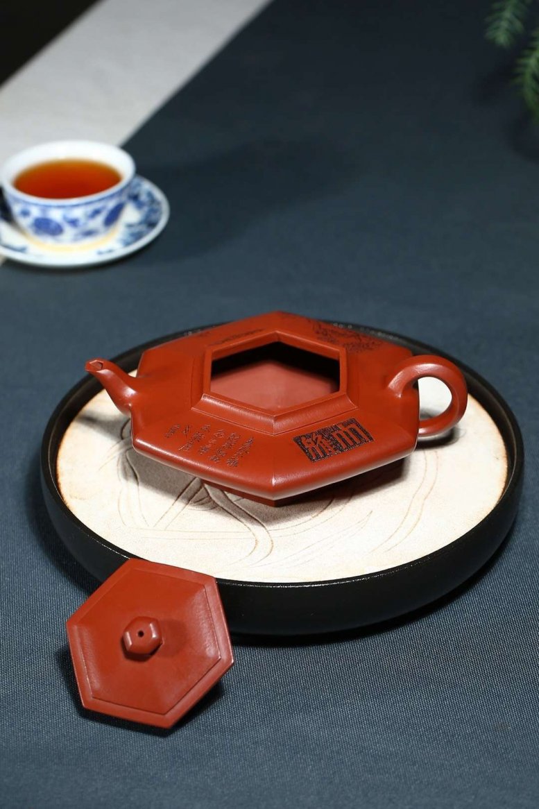 王其明作品 六方虚扁