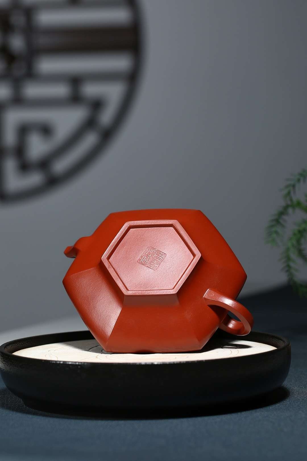 王其明作品 六方虚扁