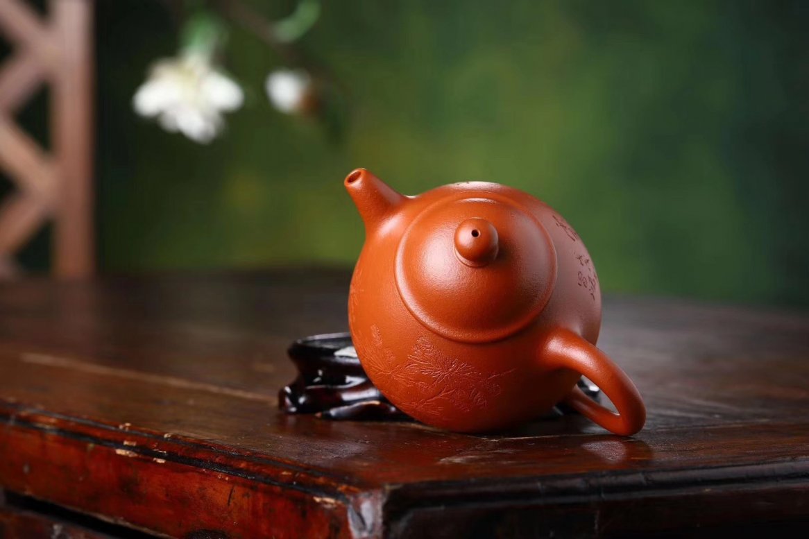 李霓作品 潘壶