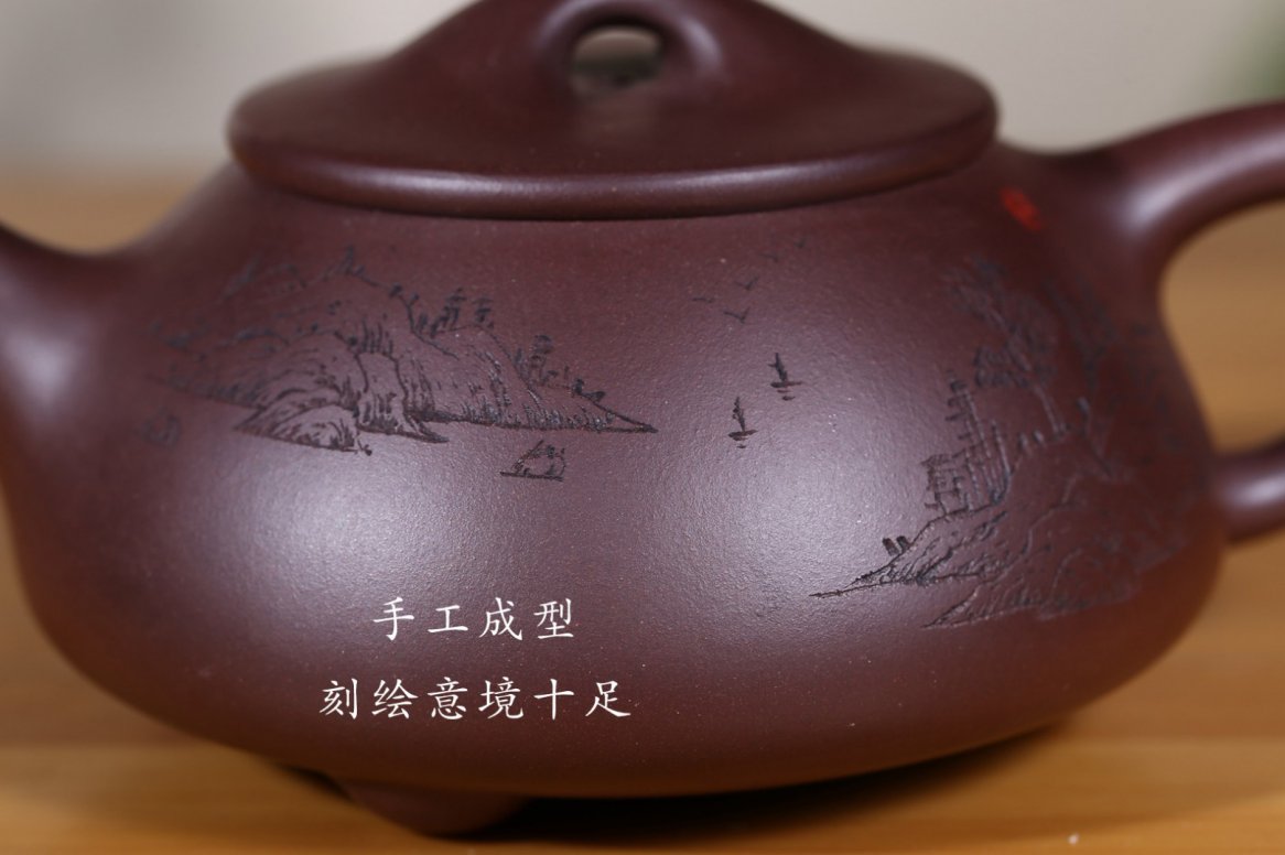 李俐作品 厚德载物