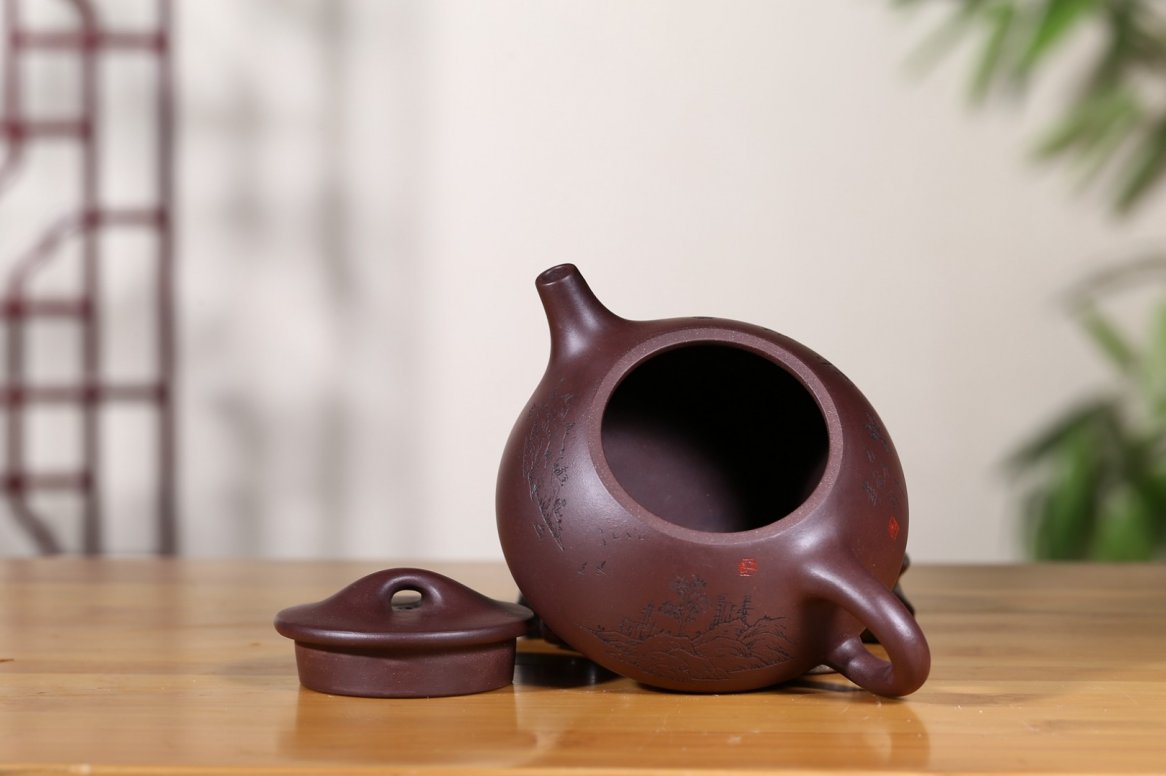 李俐作品 厚德载物