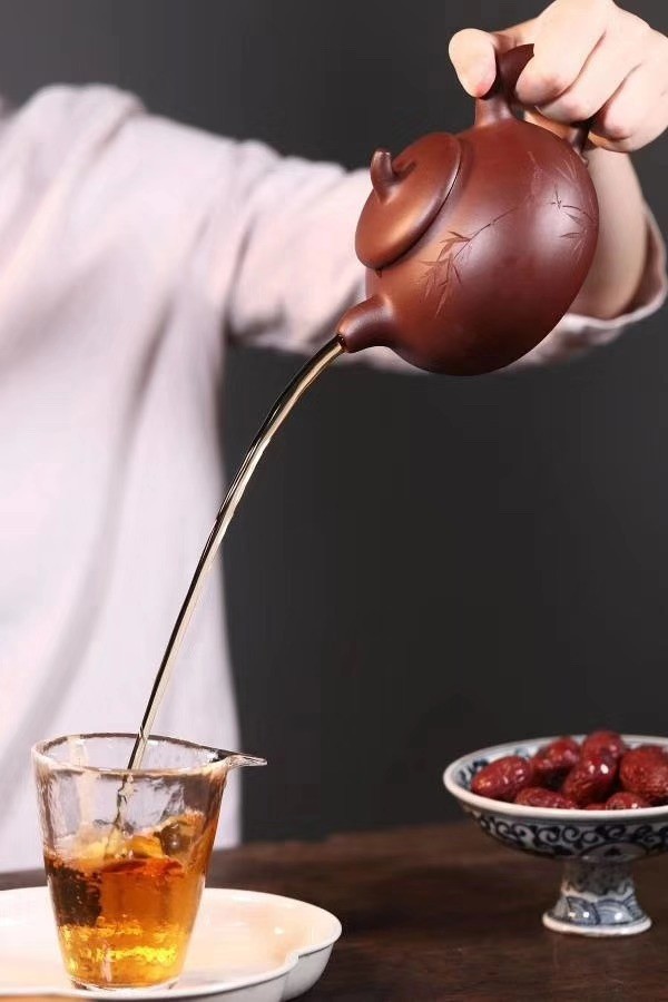 韩惠琴作品 茄段壶
