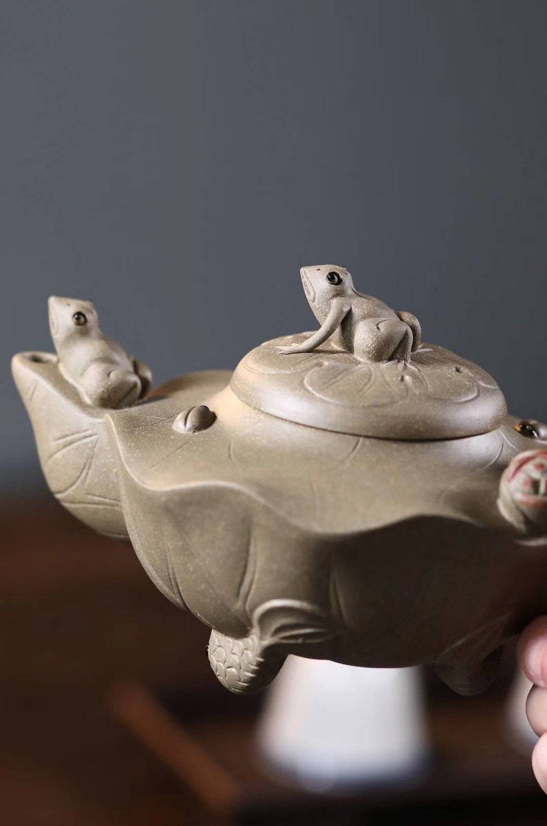 韩惠琴作品 荷叶青蛙