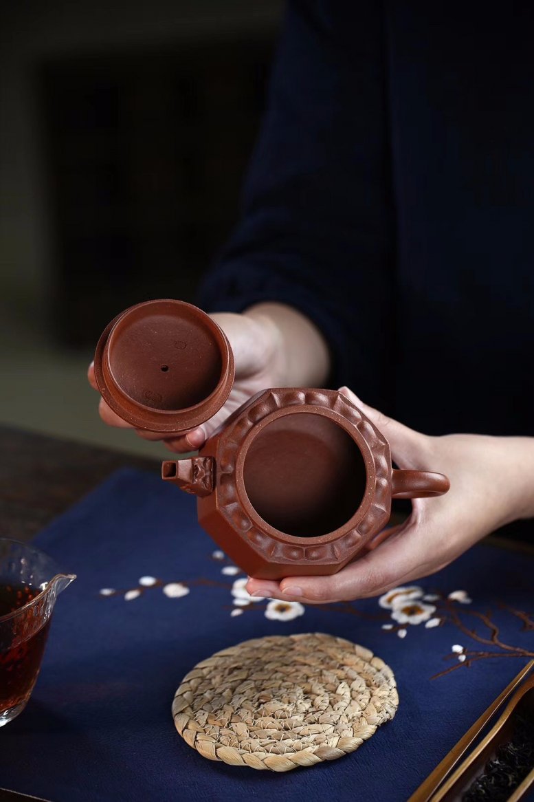 沈洪斌作品 如意龙泉