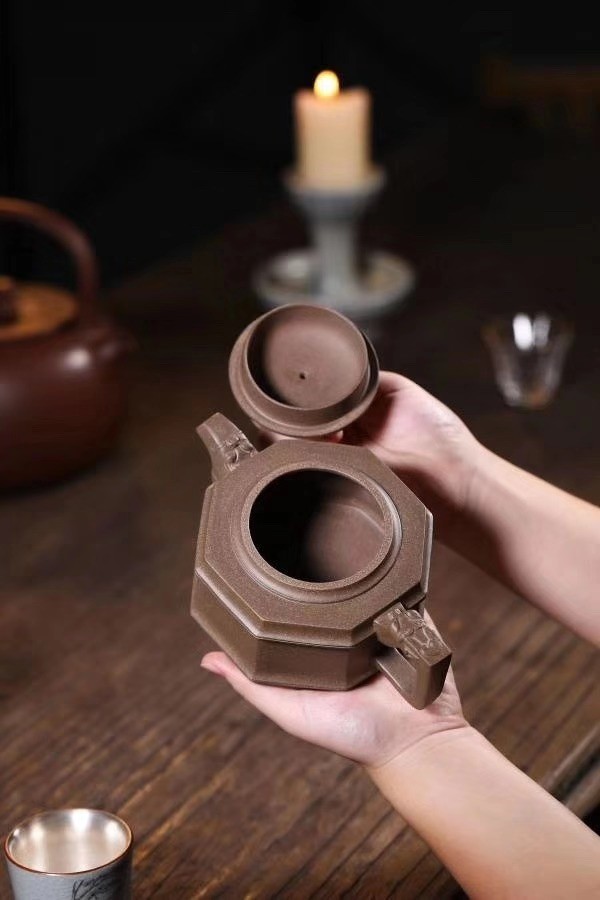 冯小俊作品 八面威风