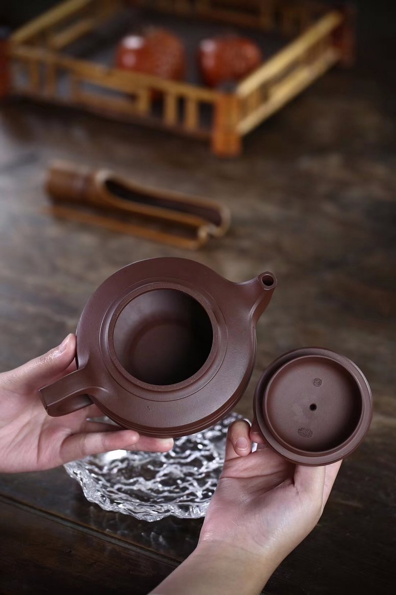 杨军保作品 线韵狮球