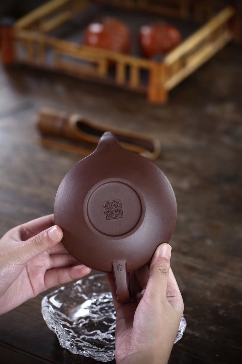 杨军保作品 线韵狮球