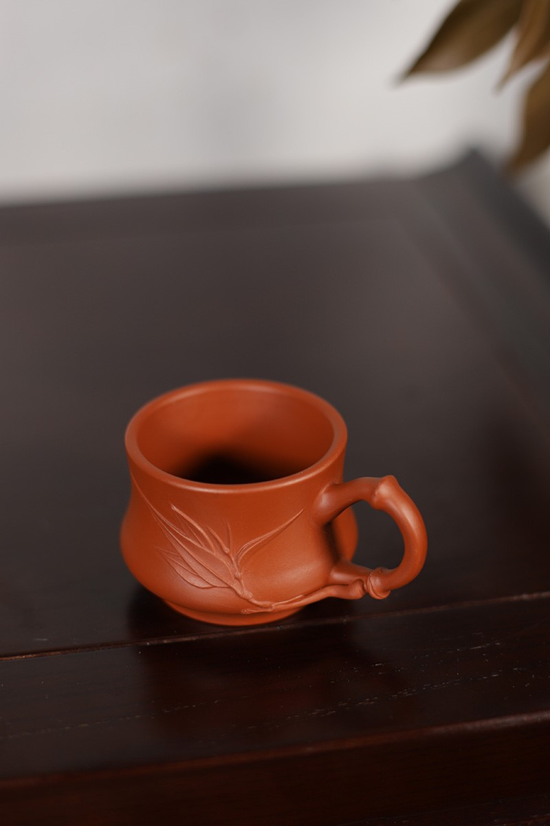 中国宜兴作品 带把朱泥竹节杯
