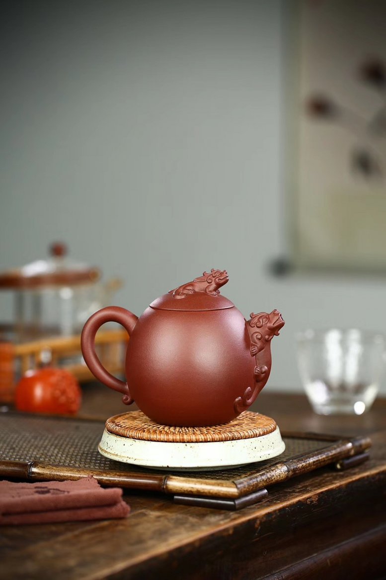 杨军保作品 龙蛋壶