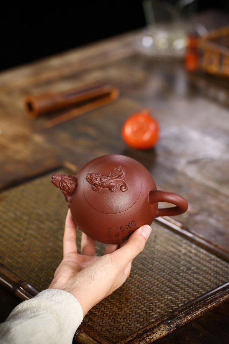 杨军保作品 龙蛋壶