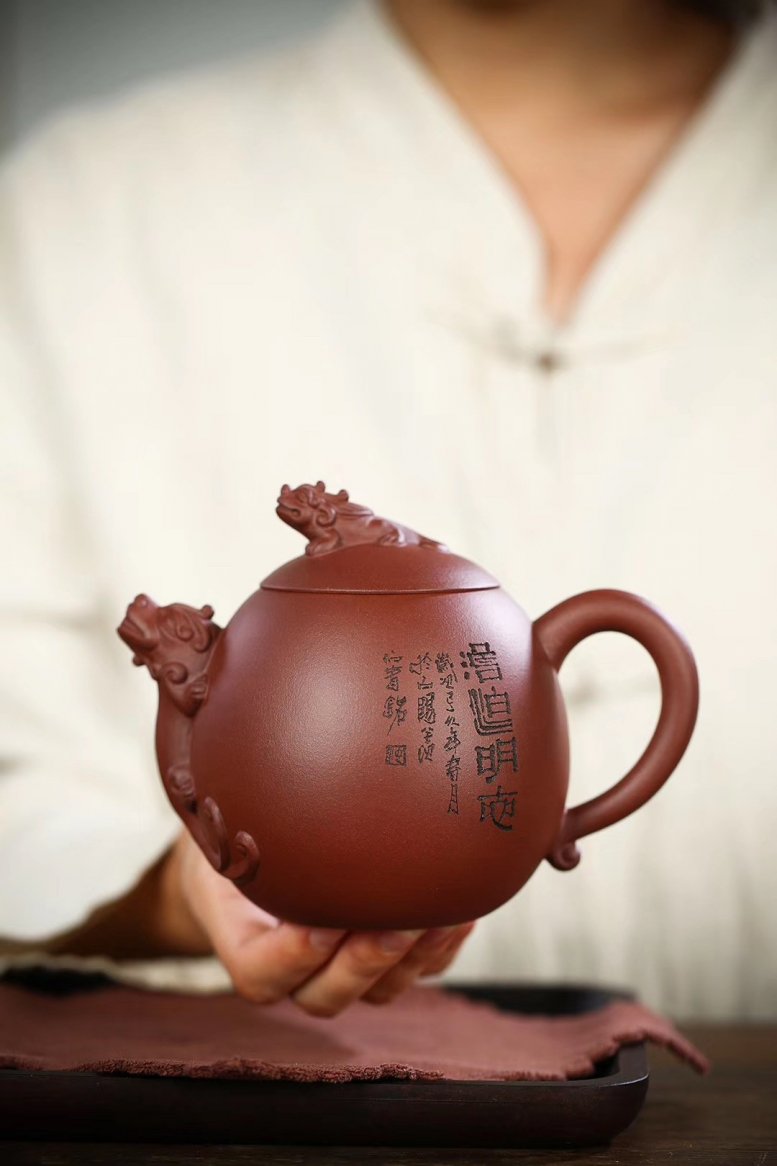 杨军保作品 龙蛋壶
