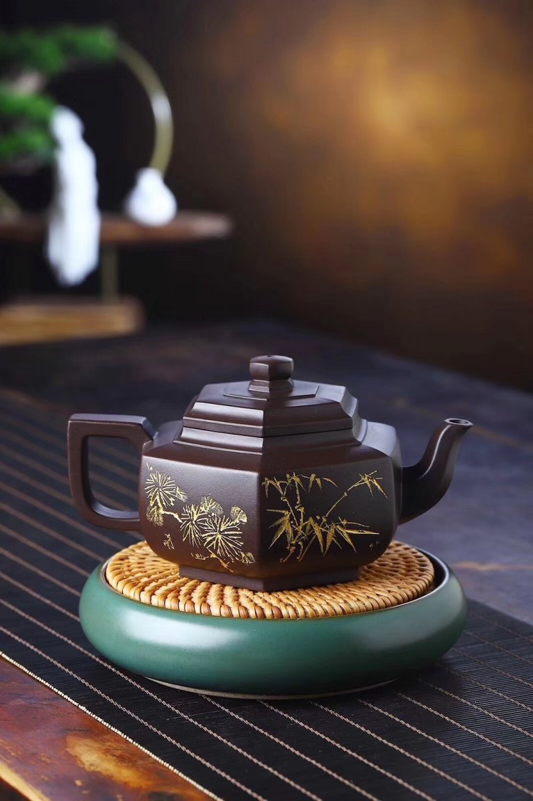 俞震作品 六方雪华