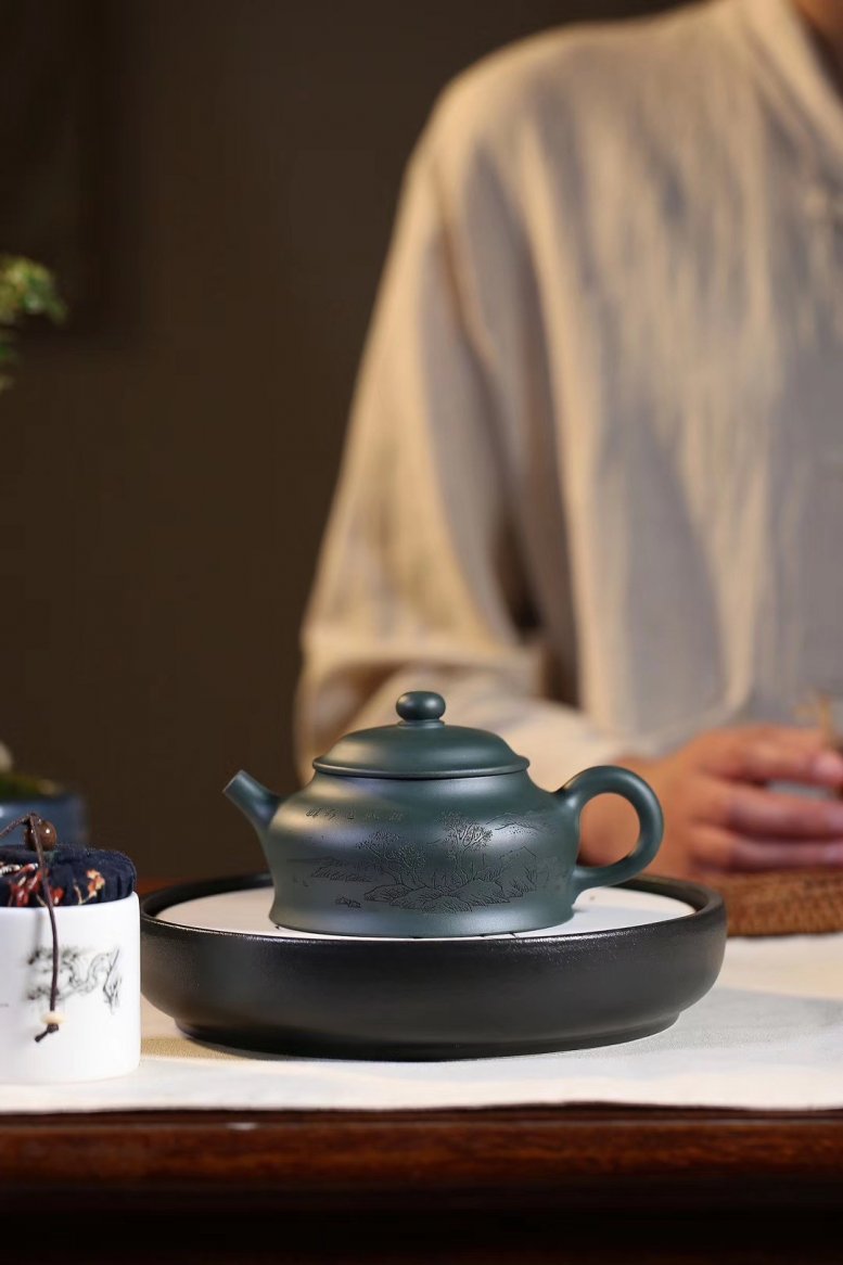 杨军保作品 厚德