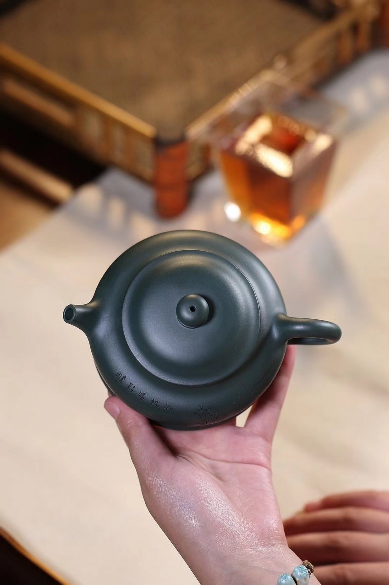 杨军保作品 厚德