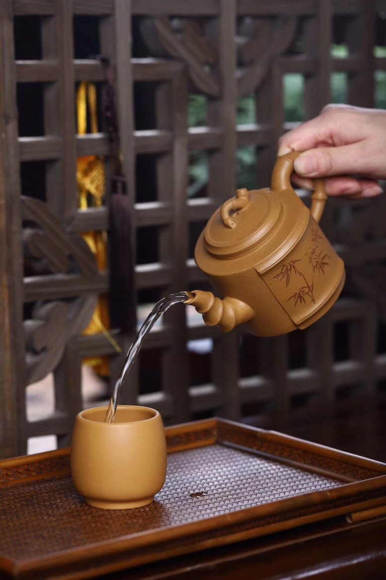 陆巧英作品 高风亮节