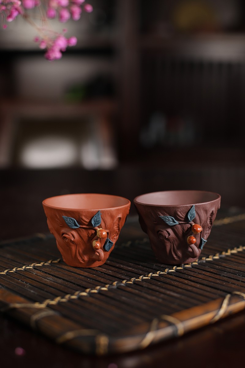 张德俊作品 桃叶对杯