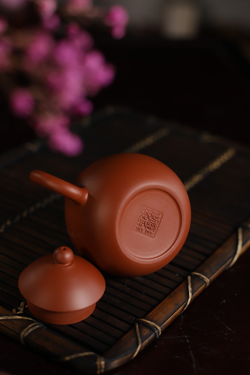 徐峰作品 龙蛋