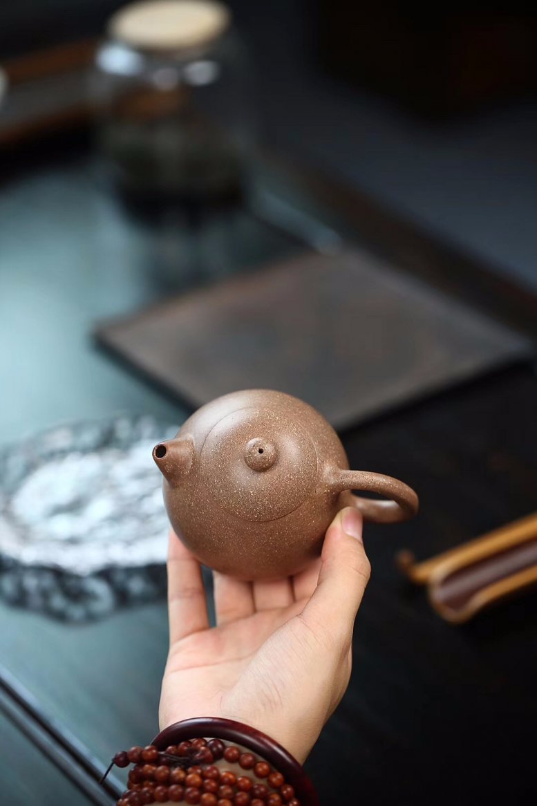 杨鹏作品 龙蛋