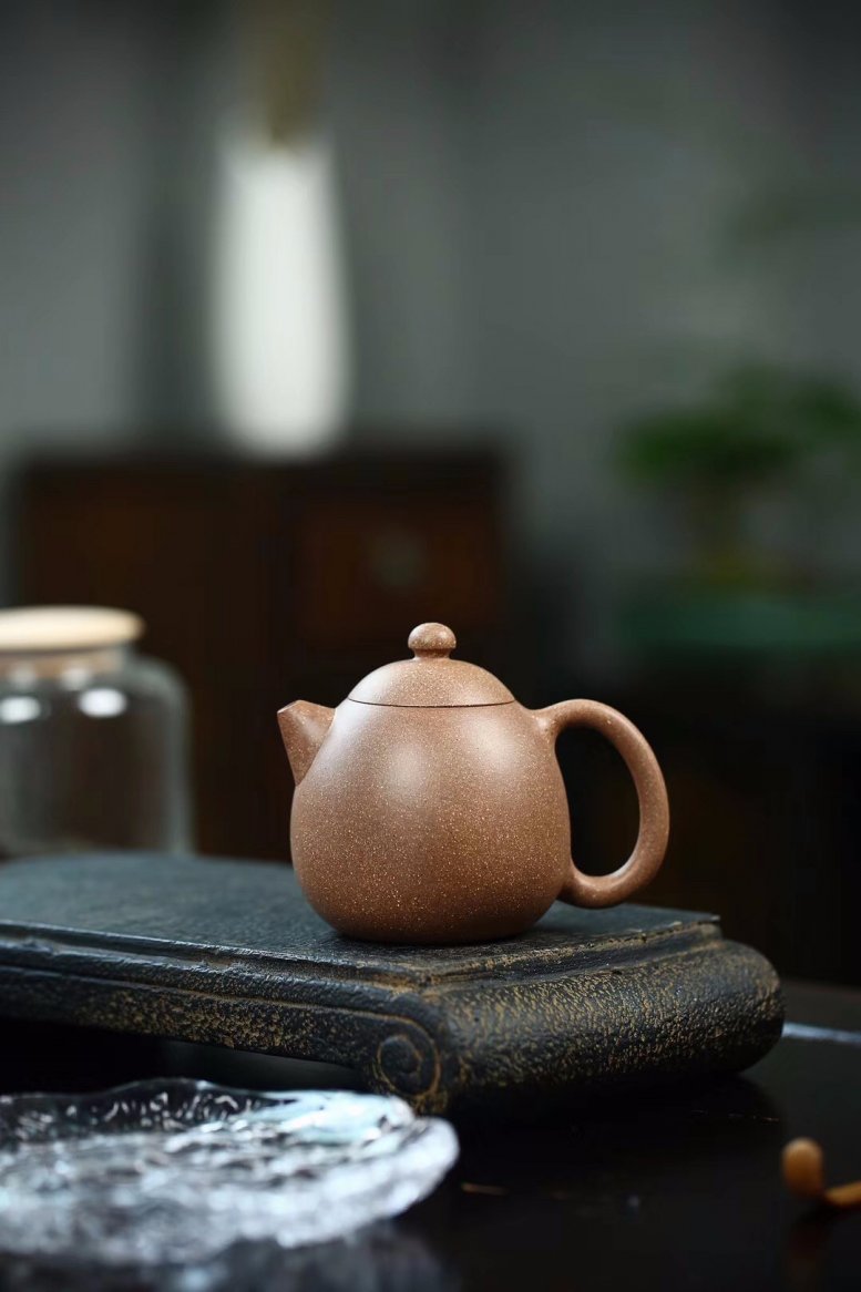 杨鹏作品 龙蛋
