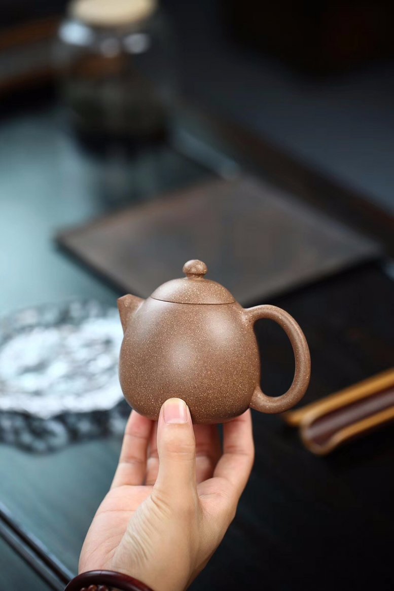 杨鹏作品 龙蛋