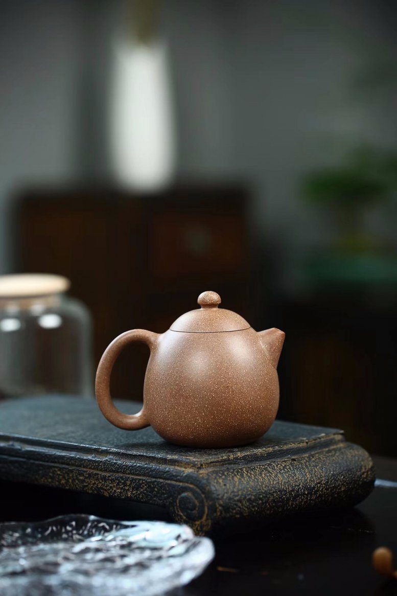 杨鹏作品 龙蛋