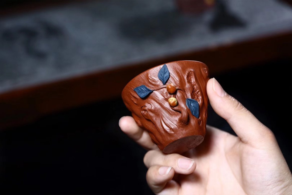 张德俊作品 桃叶对杯